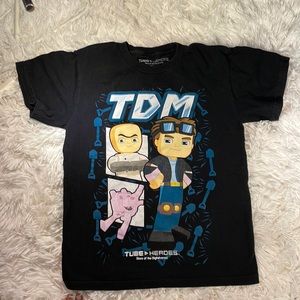 DAN TDM YouTuber graphic t-shirt, boys size L 10/12